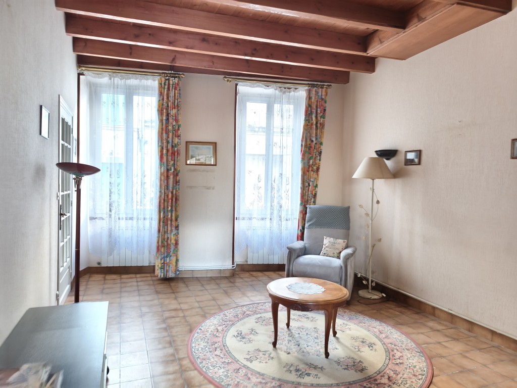 Maison à vendre  - 6 pièce(s) - 157m2 - Pons (17800)