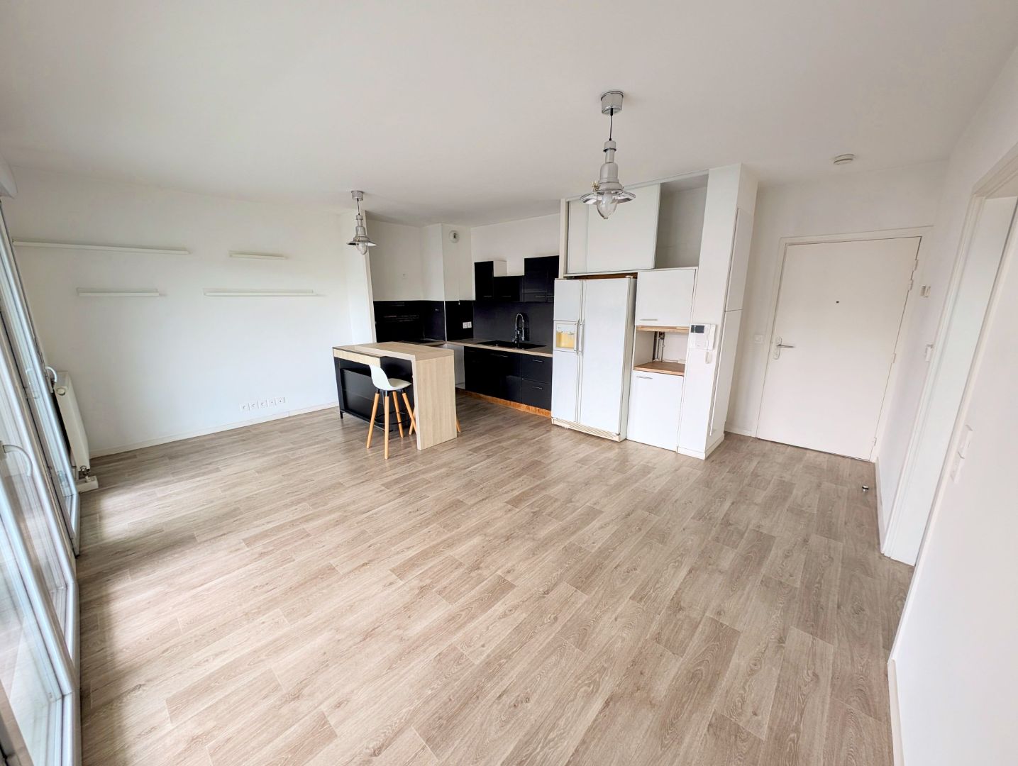 Vaste T2 et grande terrasse !