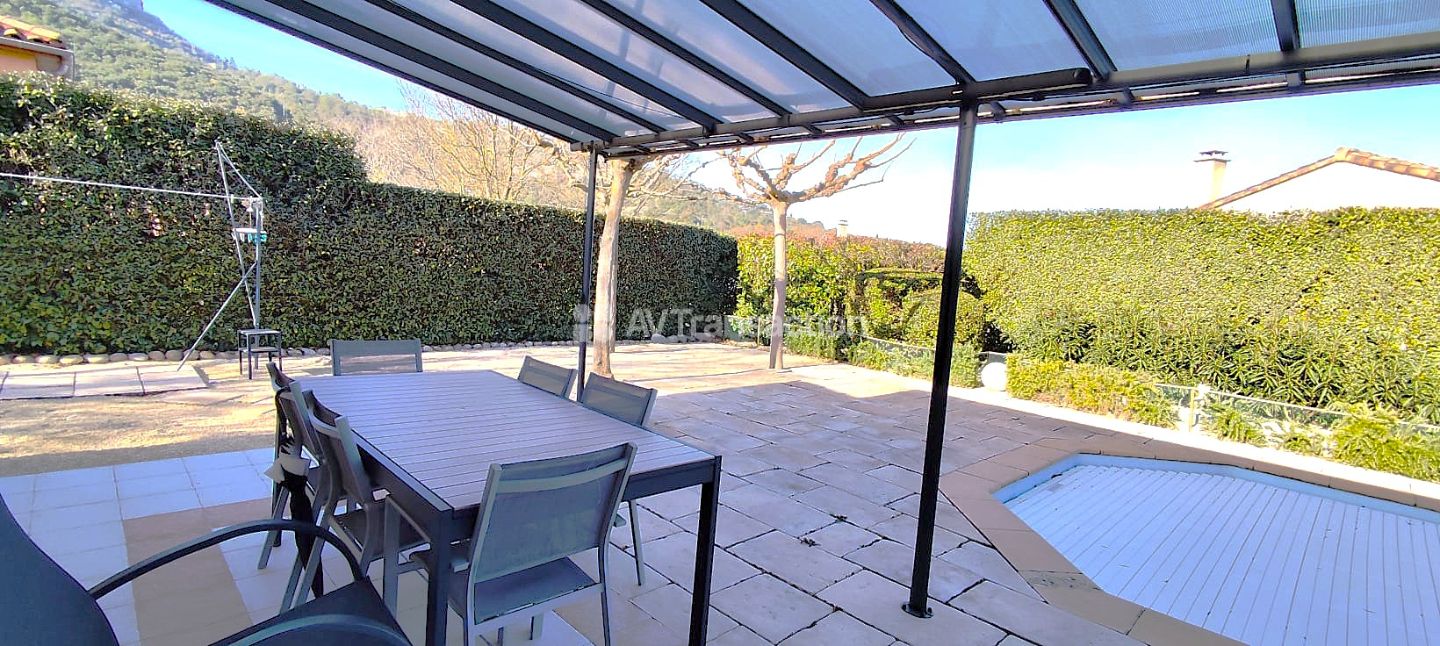 Maison individuelle à vendre  - 7 pièce(s) - 130m2 - Vallon-pont-d'arc (07150)