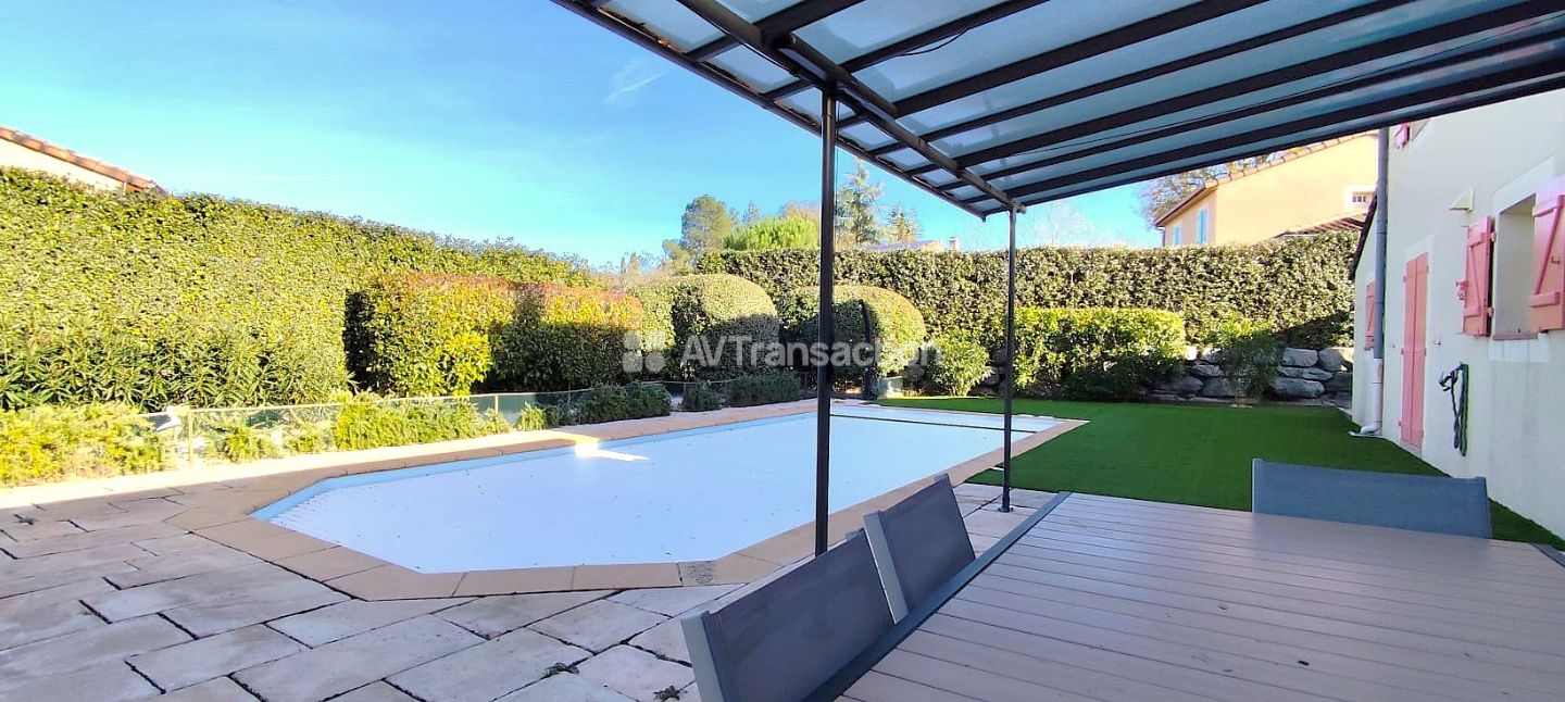 Maison individuelle à vendre  - 7 pièce(s) - 130m2 - Vallon-pont-d'arc (07150)