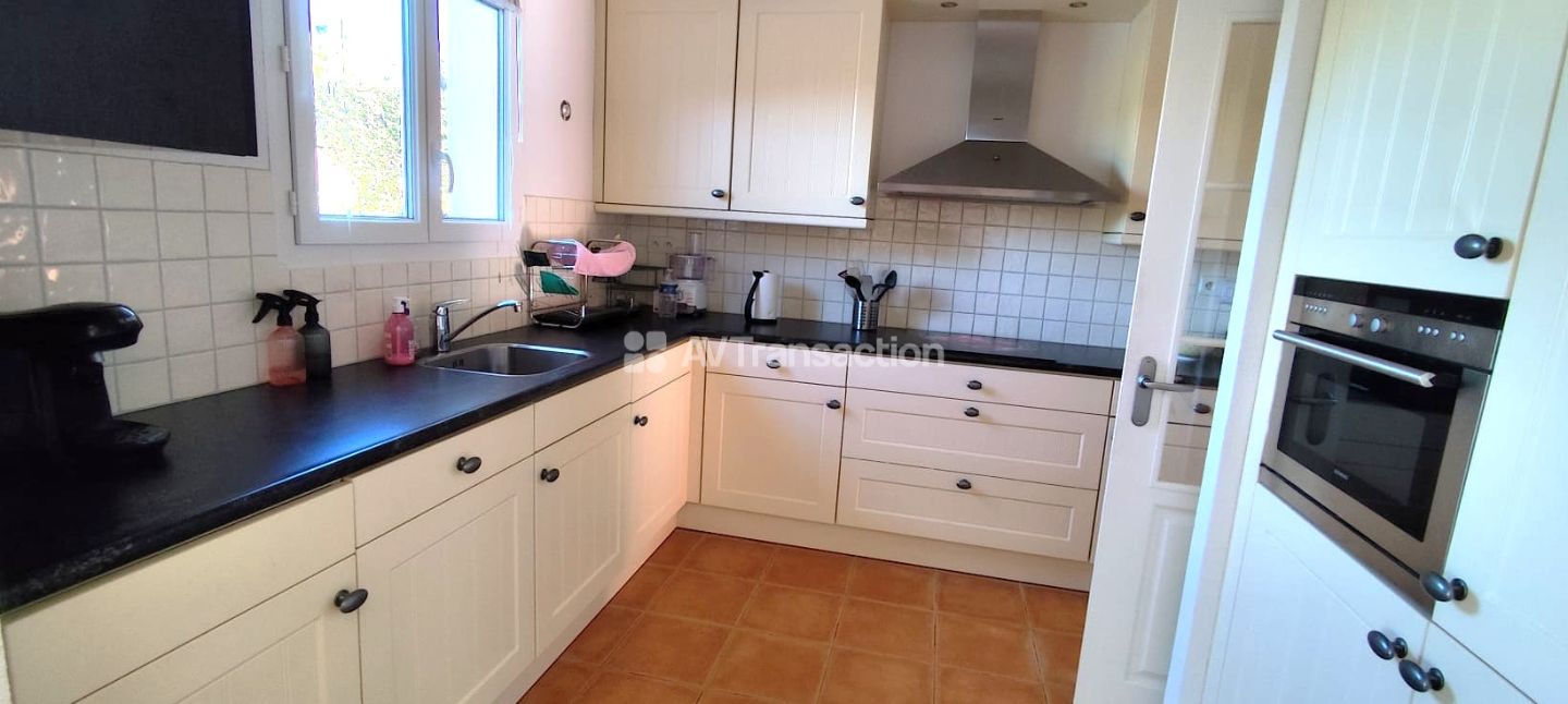 Maison individuelle à vendre  - 7 pièce(s) - 130m2 - Vallon-pont-d'arc (07150)