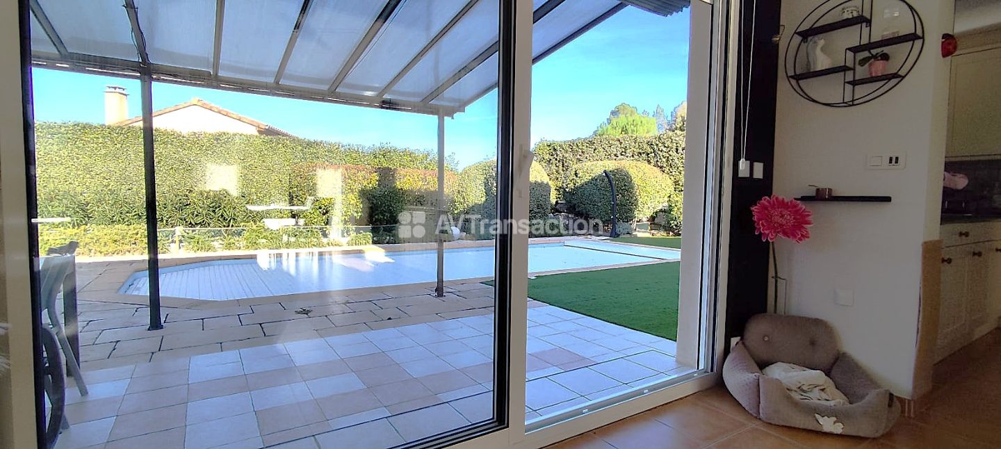 Maison individuelle à vendre  - 7 pièce(s) - 130m2 - Vallon-pont-d'arc (07150)