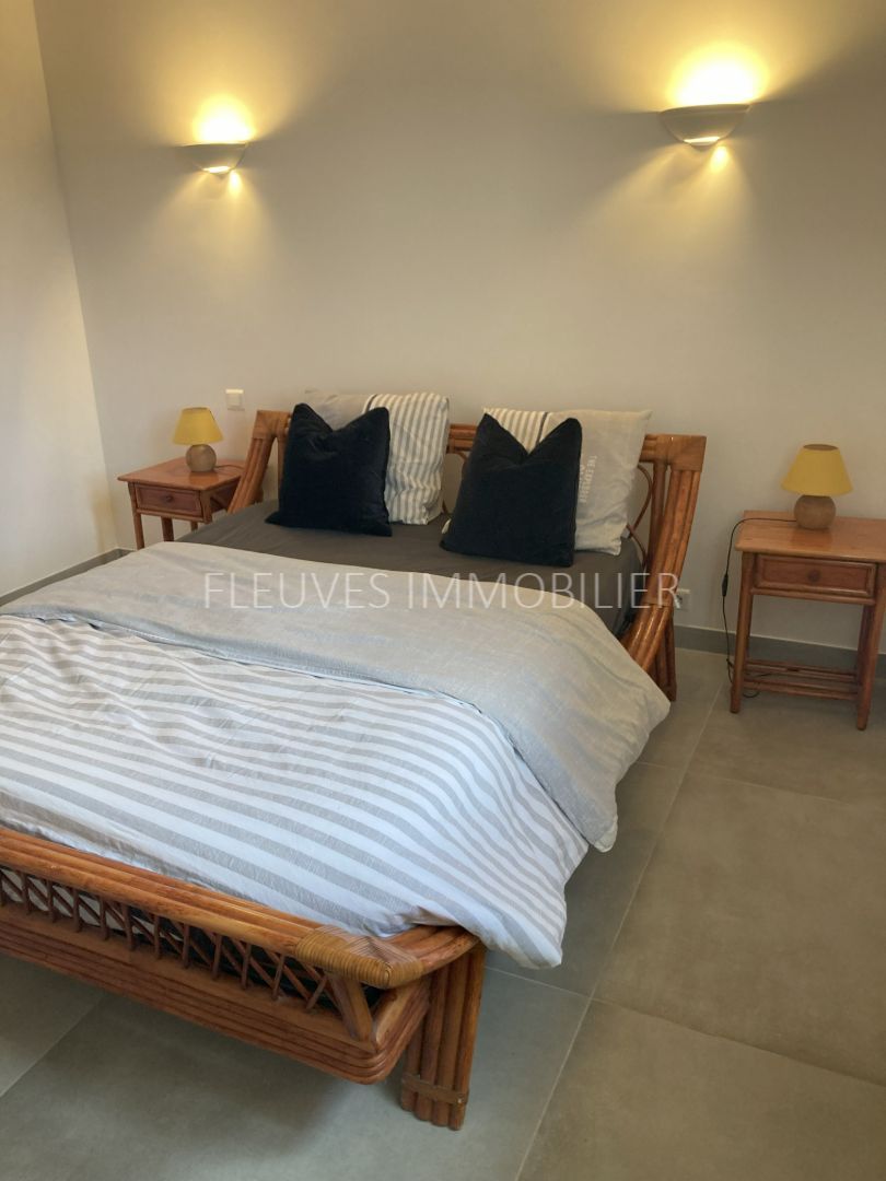 Maison à vendre  - 10 pièce(s) - 314m2 - Arrast-larrebieu (64130)