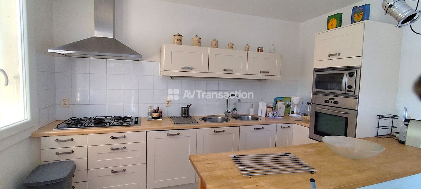 Maison à vendre  - 6 pièce(s) - 163m2 - Barjac (30430)