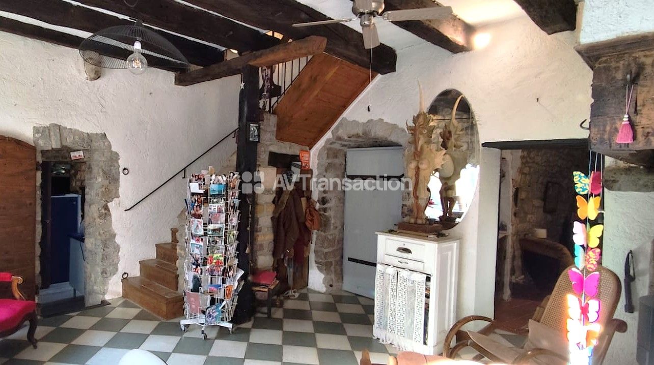 Maison à vendre  - 8 pièce(s) - 138m2 - Vogüé (07200)