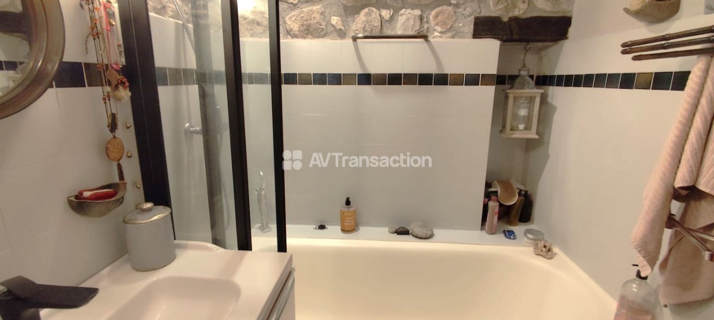 Maison à vendre  - 8 pièce(s) - 138m2 - Vogüé (07200)