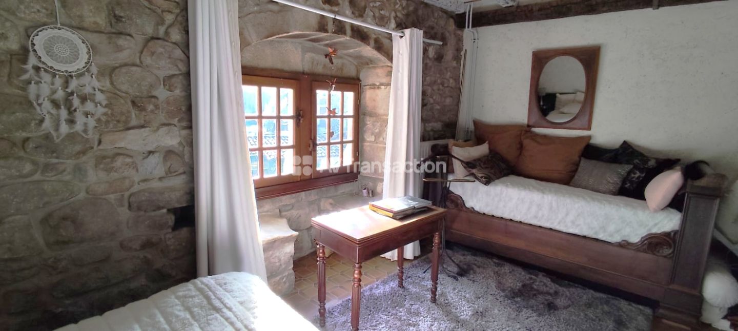 Maison à vendre  - 8 pièce(s) - 138m2 - Vogüé (07200)