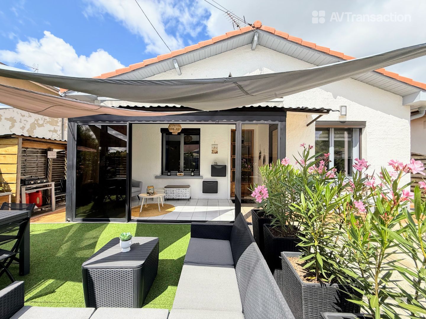 Jolie maison rénovée, 3 chambres, à 1.5km du centre-ville