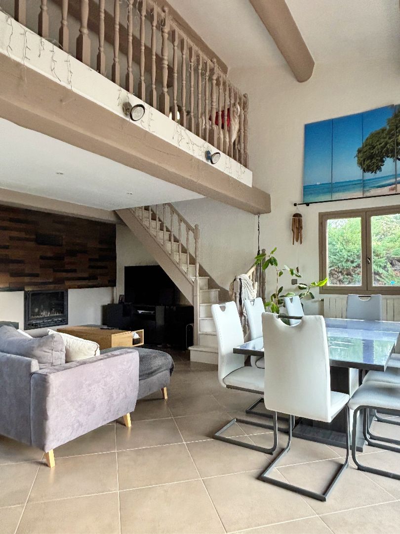 Maison à vendre  - 4 pièce(s) - 121m2 - Puget-sur-argens (83480)