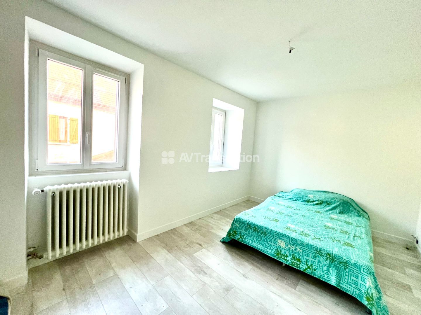 Maison de village à vendre  - 6 pièce(s) - 150m2 - Yenne (73170)