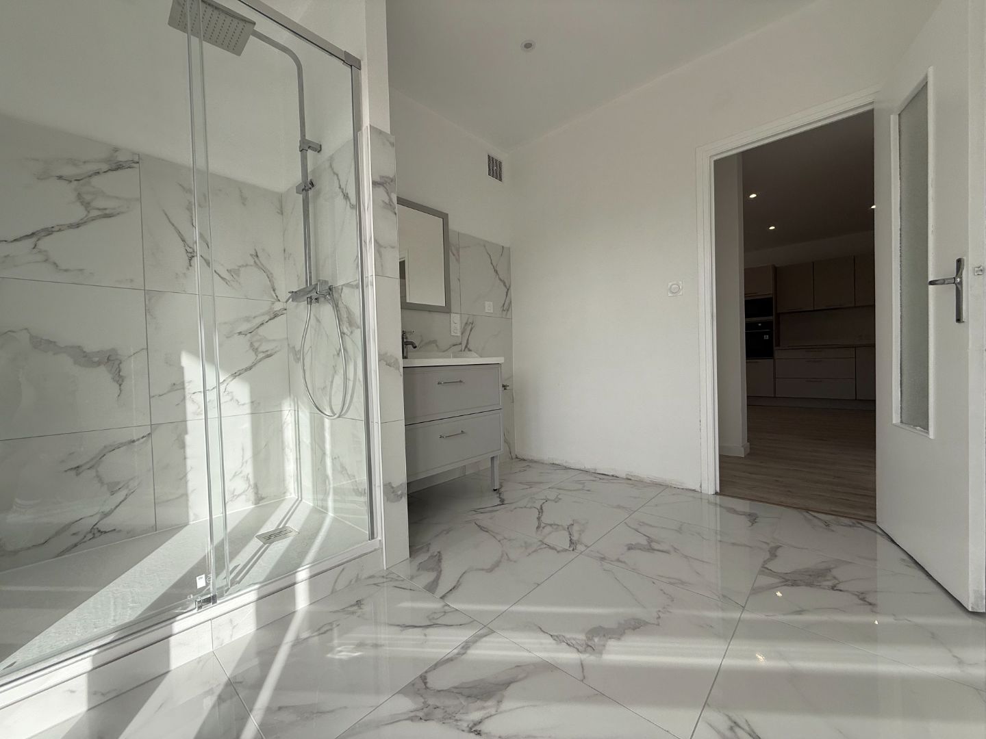 Appartement rénové à vendre  - 3 pièce(s) - 75m2 - Ajaccio (20000)