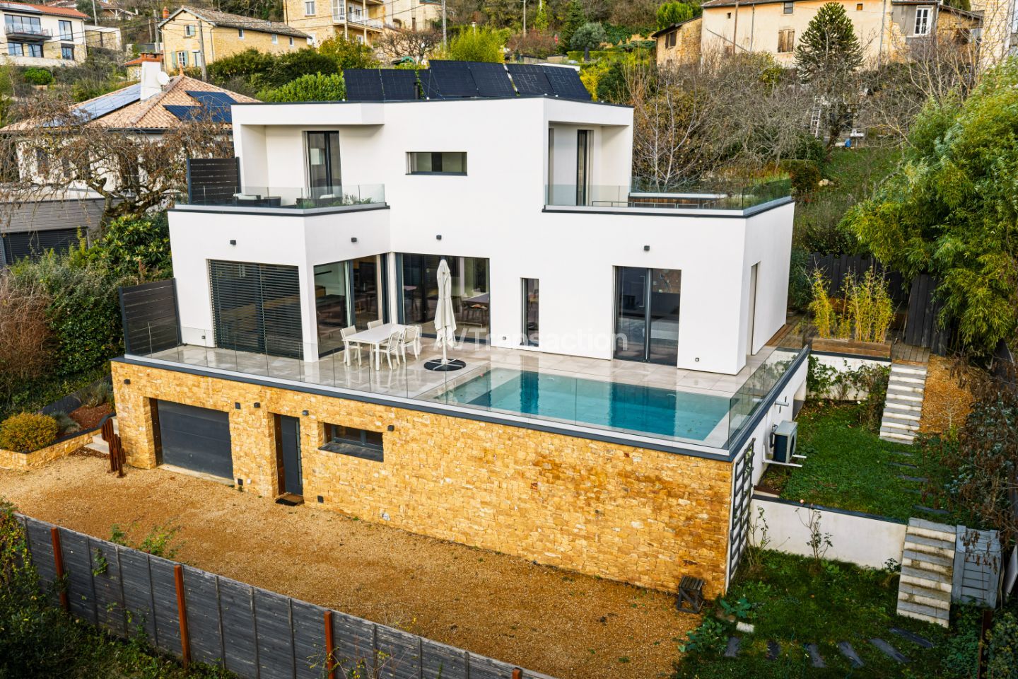 Saint Cyr au Mont d'Or Nid douillé de 204 m2 5 chambres 