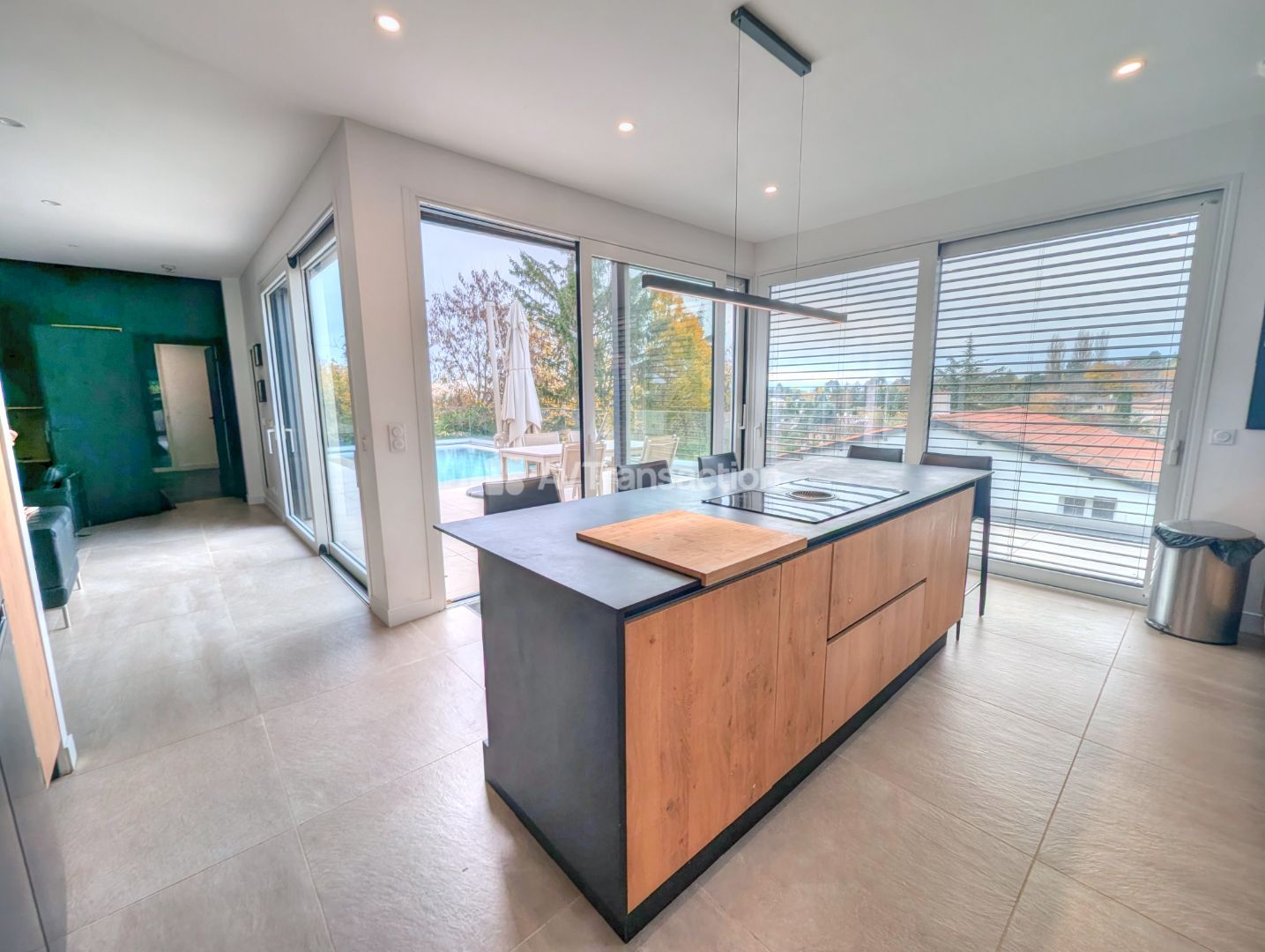 Maison à vendre  - 8 pièce(s) - 204m2 - Saint-cyr-au-mont-d'or (69450)