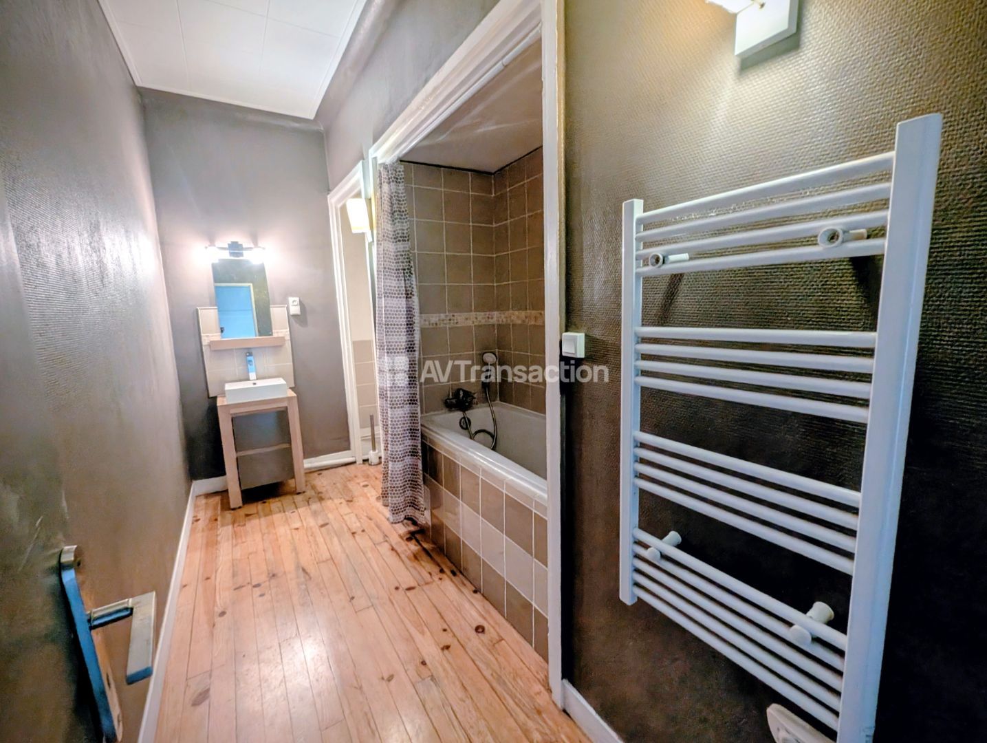 Maison à vendre  - 6 pièce(s) - 182m2 - Champagne-au-mont-d'or (69410)