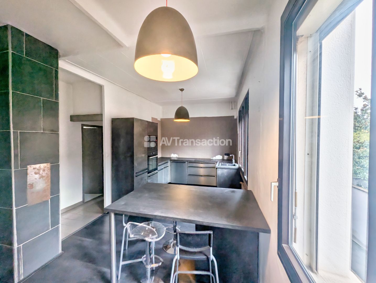 Maison à vendre  - 6 pièce(s) - 182m2 - Champagne-au-mont-d'or (69410)