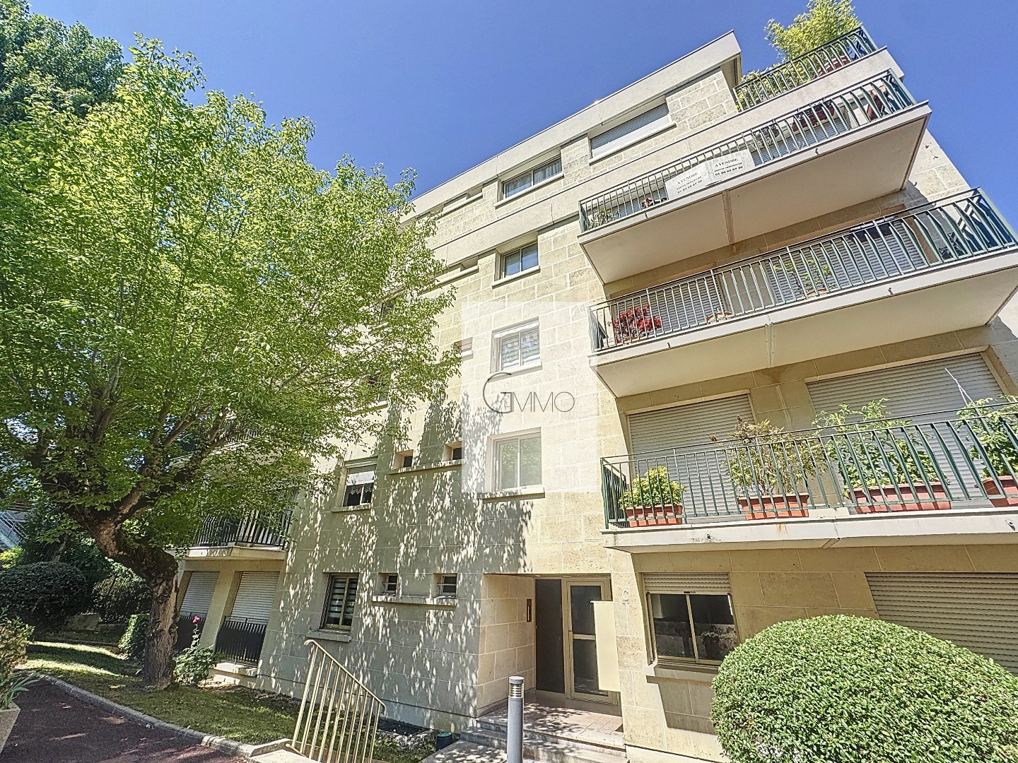 Appartement à vendre  - 5 pièce(s) - 99.24m2 - L'haÿ-les-roses (94240)