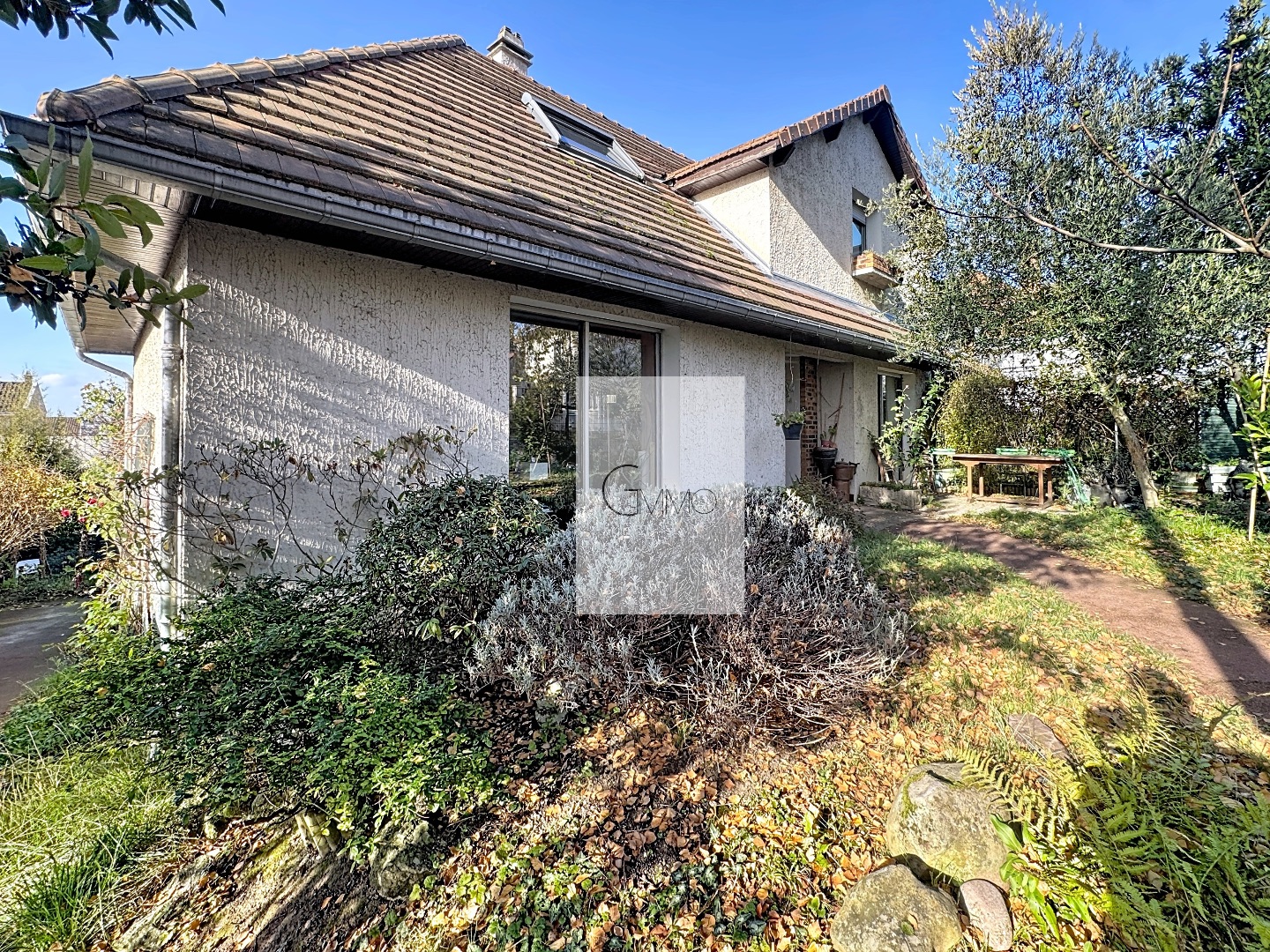 À VENDRE – Agréable demeure familiale au cœur du Coteau