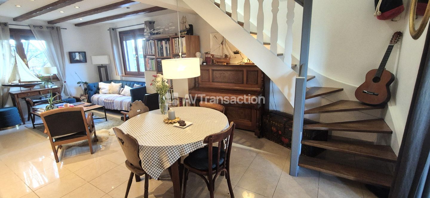 Maison à vendre  - 5 pièce(s) - 138m2 - Geispolsheim (67118)