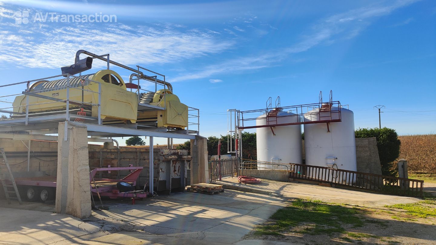 Domaine à vendre  - 9 pièce(s) - 210m2 - Beauvoisin (30640)