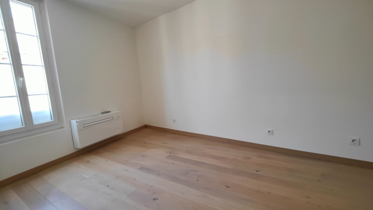 Maison à vendre  - 3 pièce(s) - 70m2 - Moussac (30190)