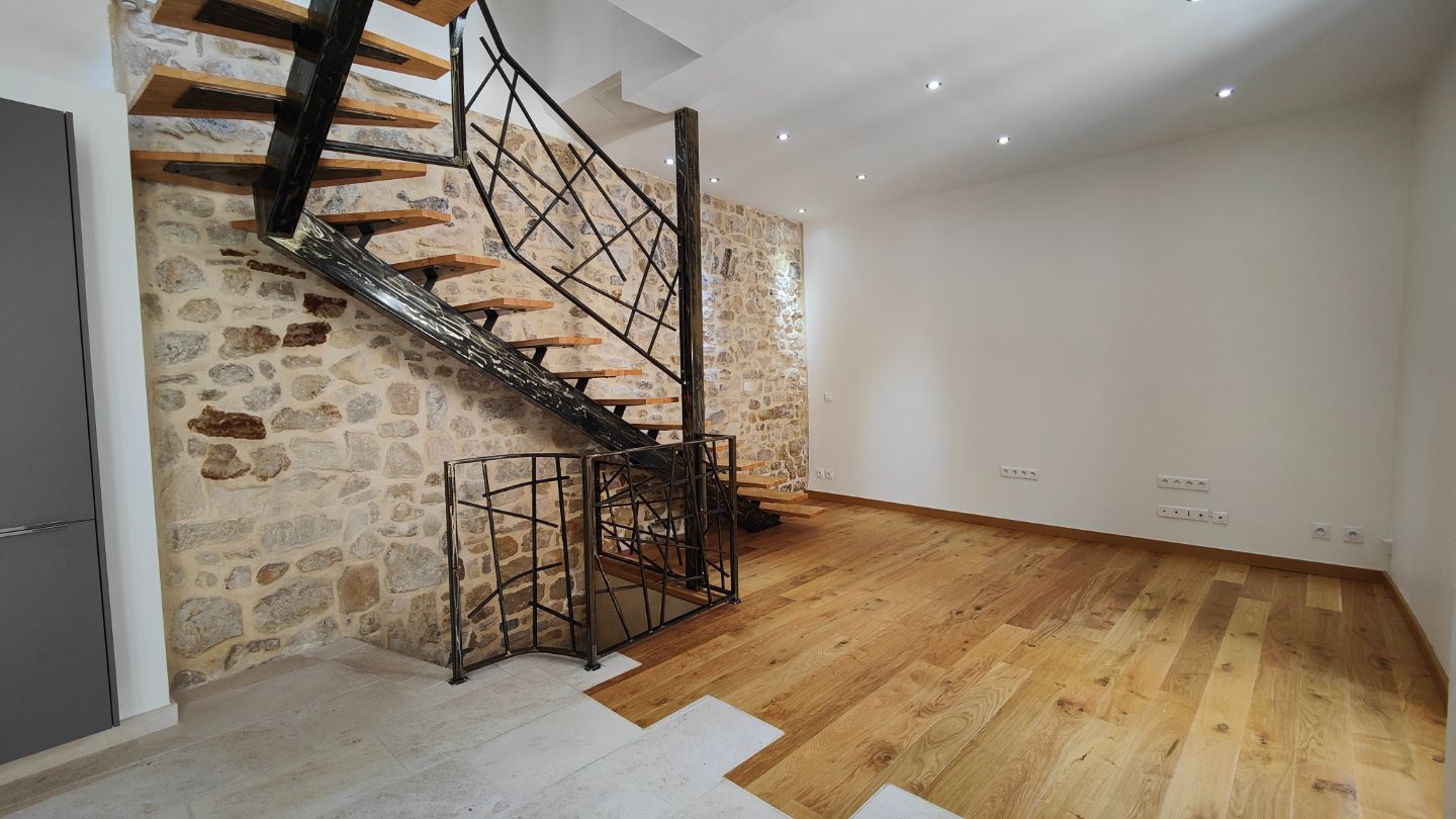 Maison à vendre  - 3 pièce(s) - 70m2 - Moussac (30190)