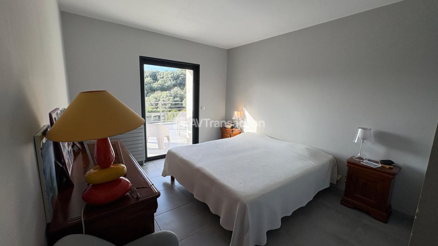 Maison à vendre  - 7 pièce(s) - 188m2 - Bastelicaccia (20129)