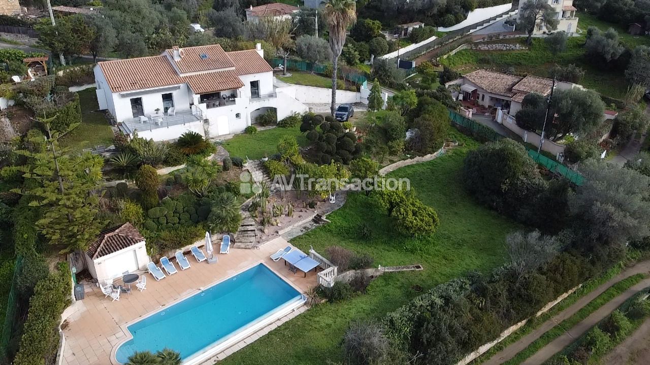 Maison à vendre  - 7 pièce(s) - 188m2 - Bastelicaccia (20129)