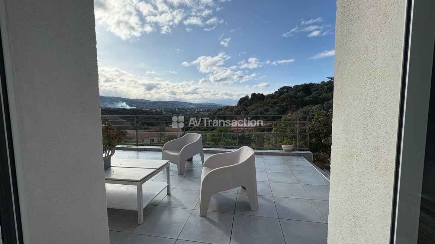 Maison à vendre  - 7 pièce(s) - 188m2 - Bastelicaccia (20129)