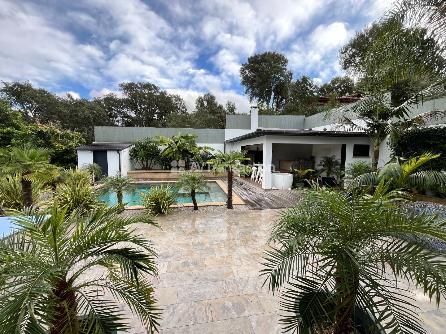 Maison à vendre  - 6 pièce(s) - 205m2 - Afa (20167)