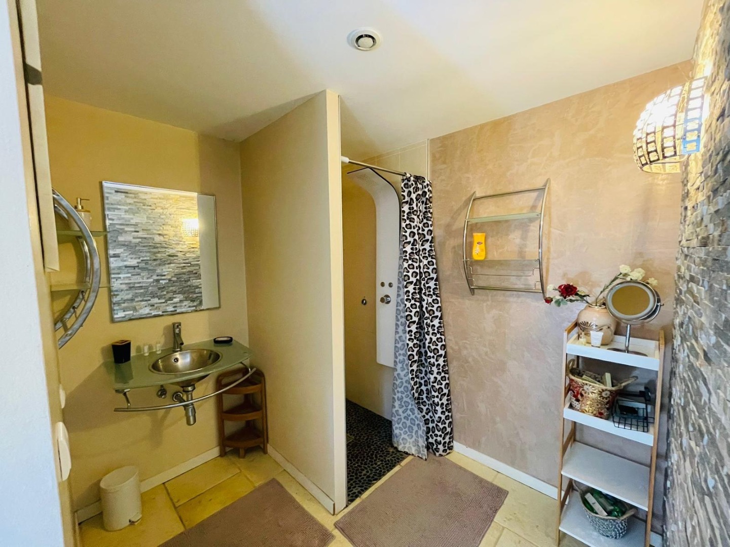 Villa d'architecte à louer  - 6 pièce(s) - 300m2 - Sciez (74140)