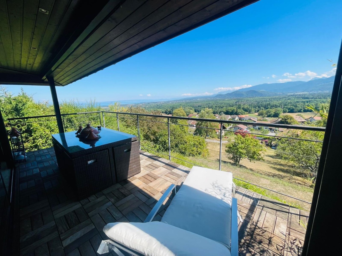 Villa d'architecte à louer  - 6 pièce(s) - 300m2 - Sciez (74140)