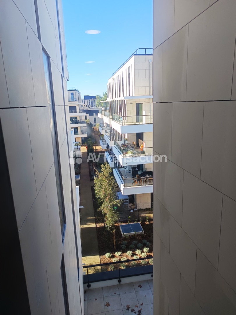 2 pièces terrasse neuf Clot Bey