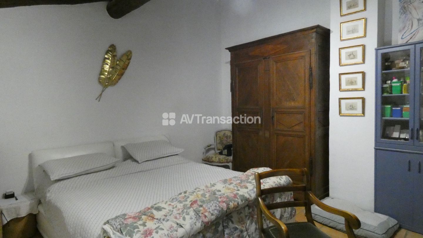 Maison de caractère à vendre  - 10 pièce(s) - 237m2 - Soudorgues (30460)