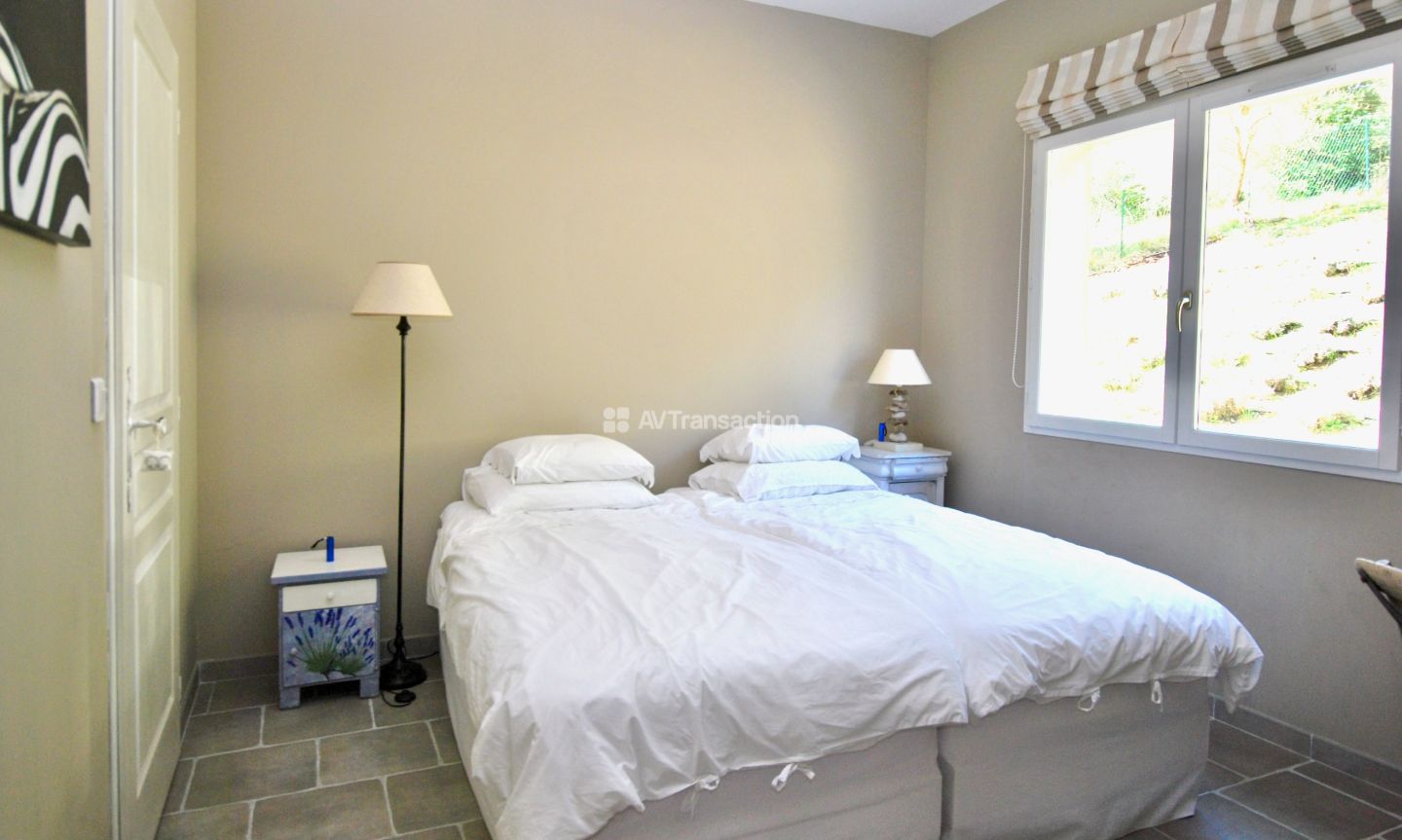 Villa d'architecte à vendre  - 7 pièce(s) - 165m2 - Tornac (30140)