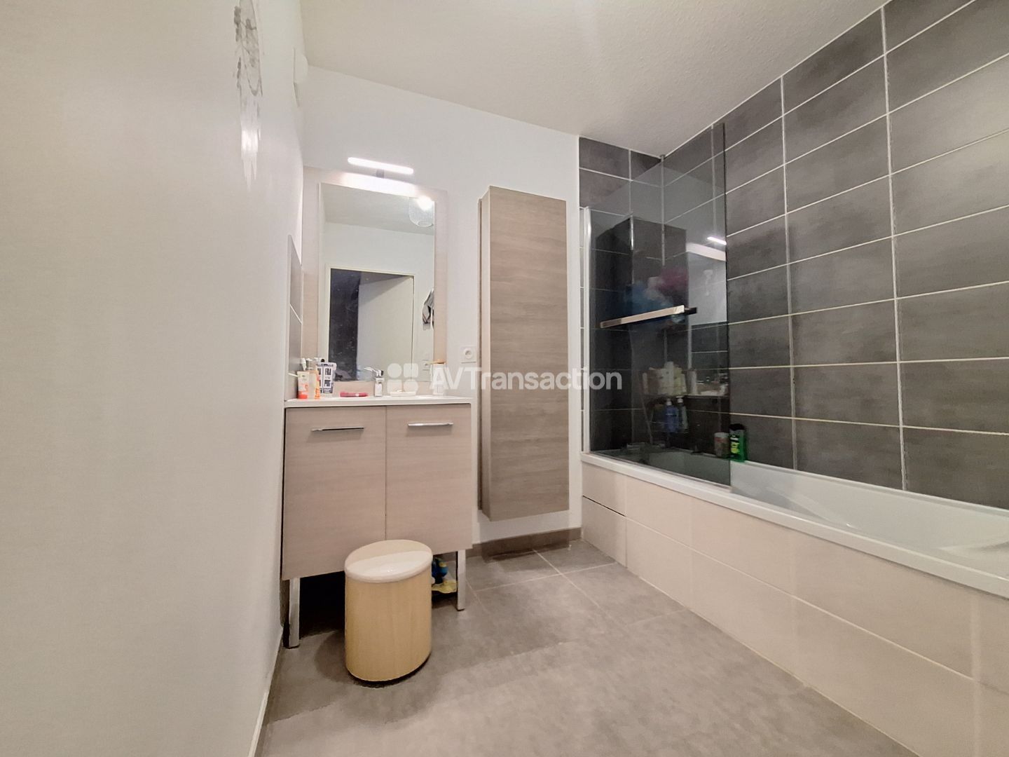 Appartement à vendre  - 4 pièce(s) - 75m2 - Vaulx-en-velin (69120)