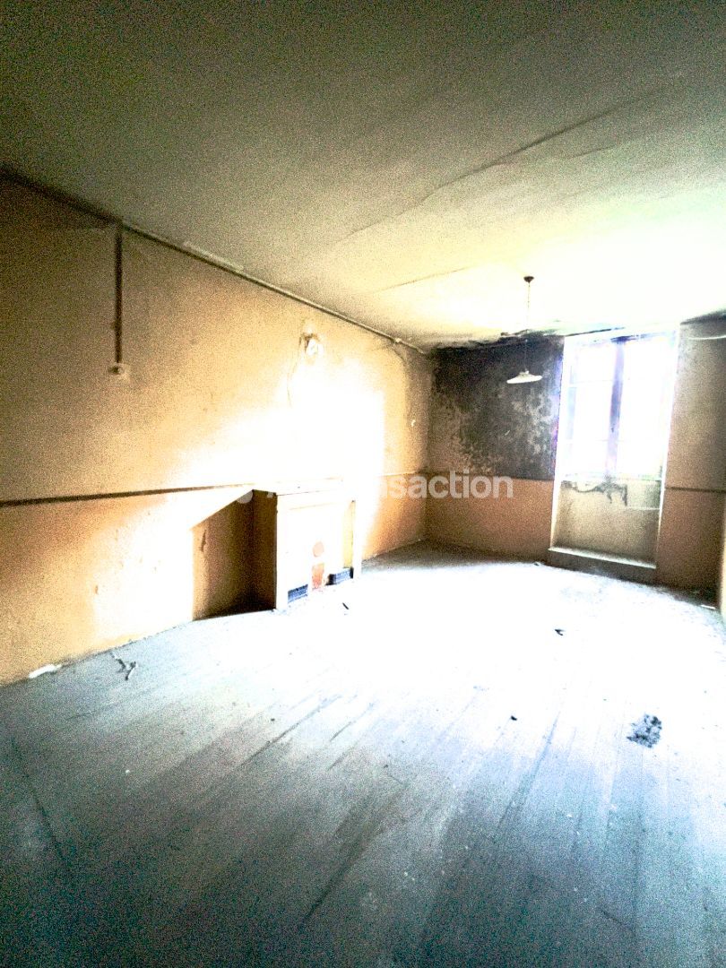 Immeuble à rénover à vendre  - Tenay (01230)