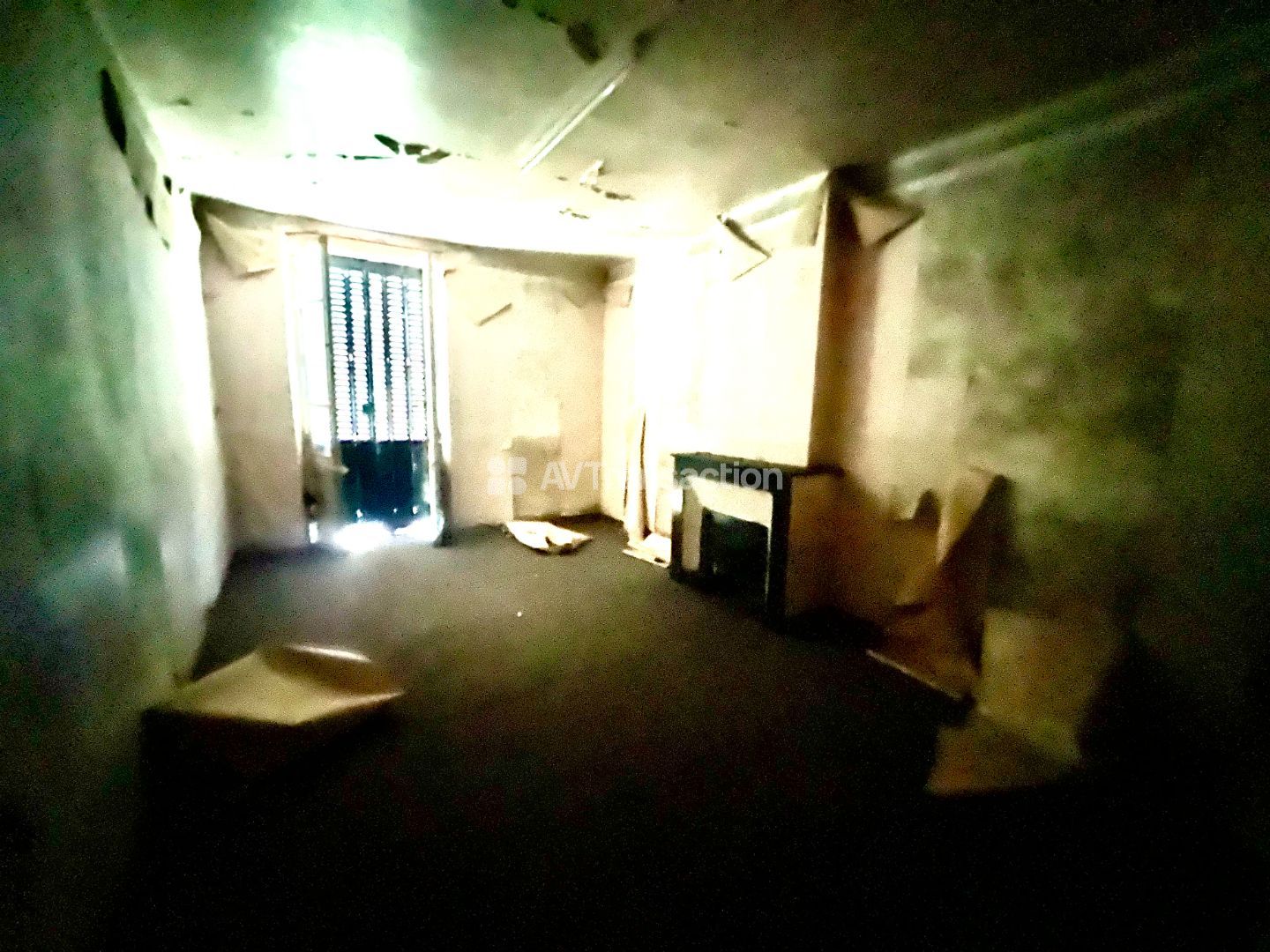 Immeuble à rénover à vendre  - Tenay (01230)