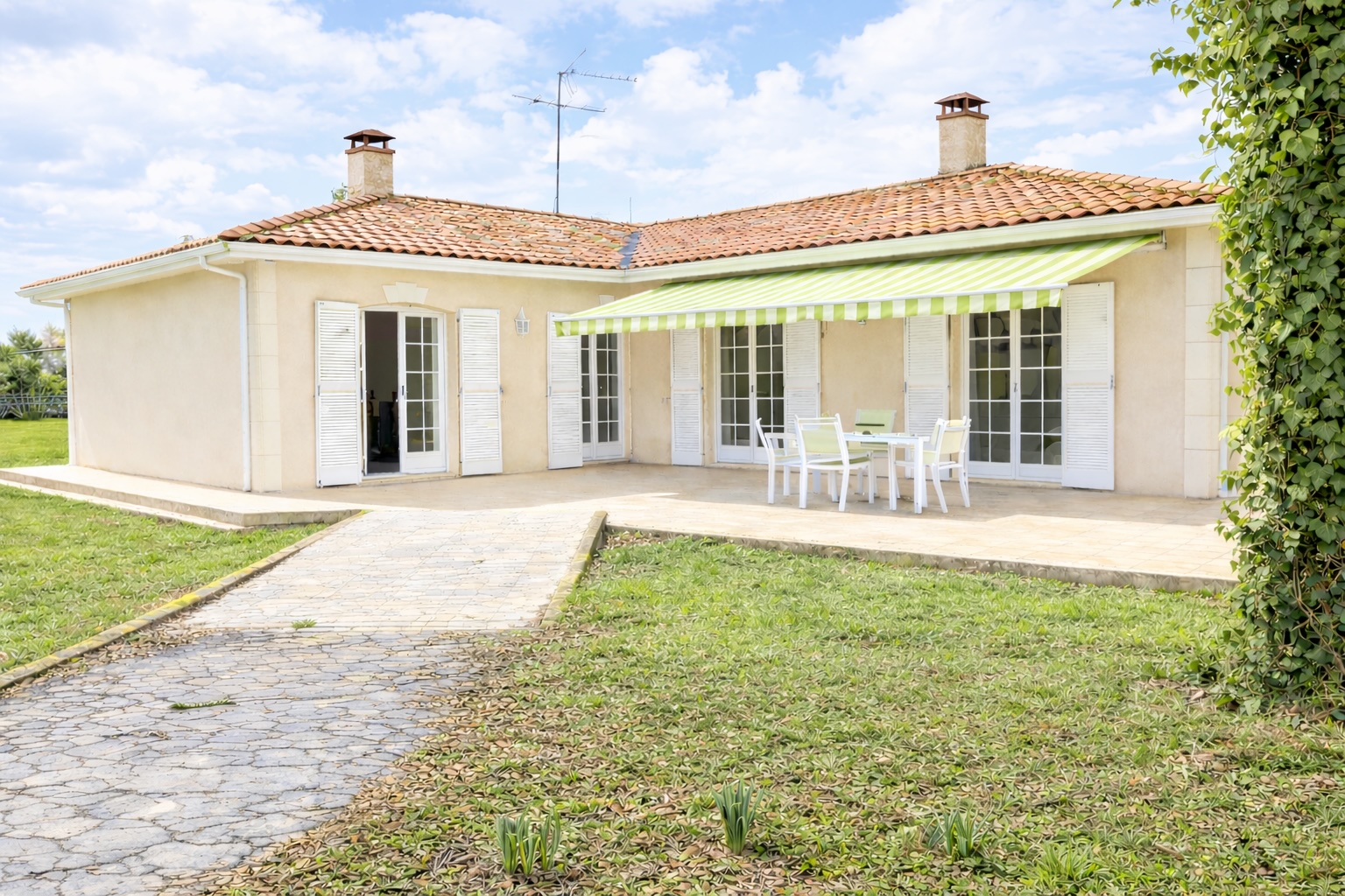 Maison à vendre  - 5 pièce(s) - 150m2 - Pessac (33600)