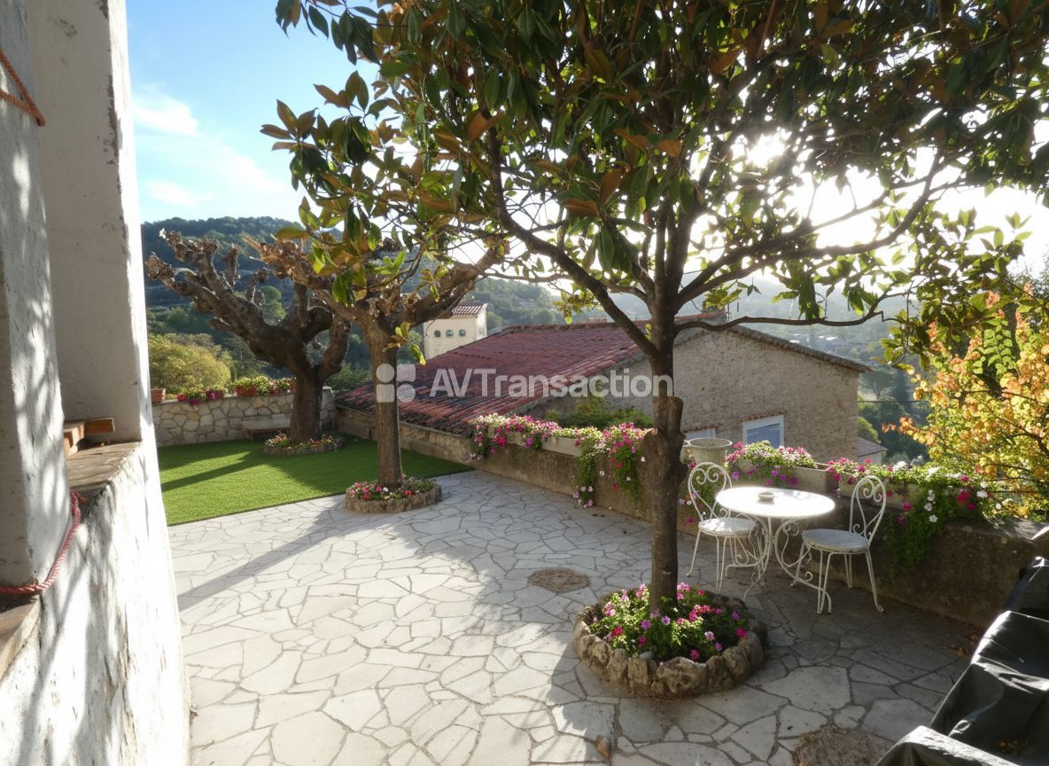 Appartement à louer  - 1 pièce(s) - 43m2 - Callas (83830)