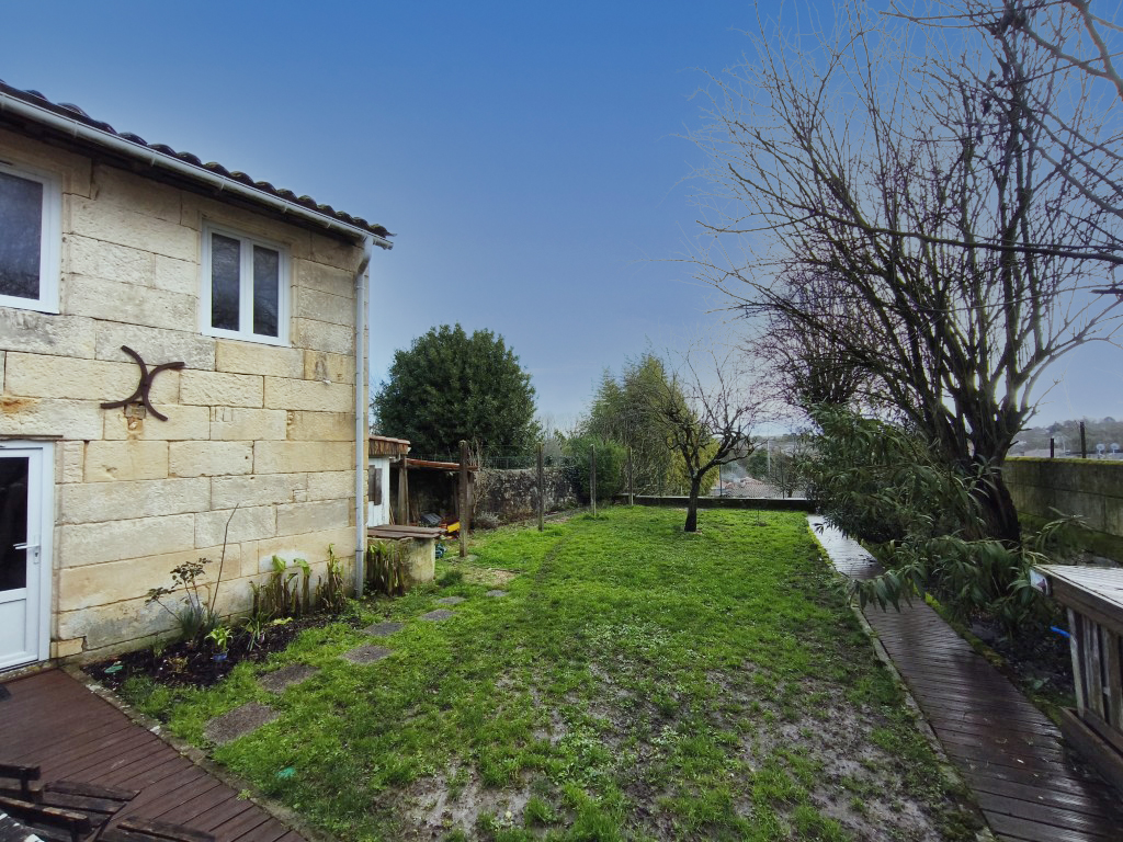 En centre-ville de PONS