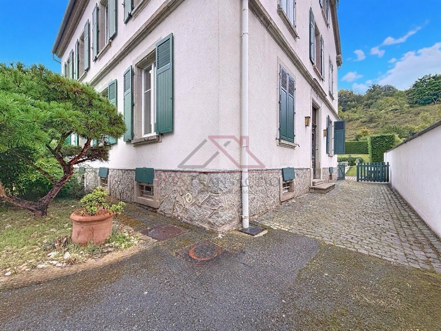 Maison à vendre  - 10 pièce(s) - 395m2 - Bourbach-le-bas (68290)