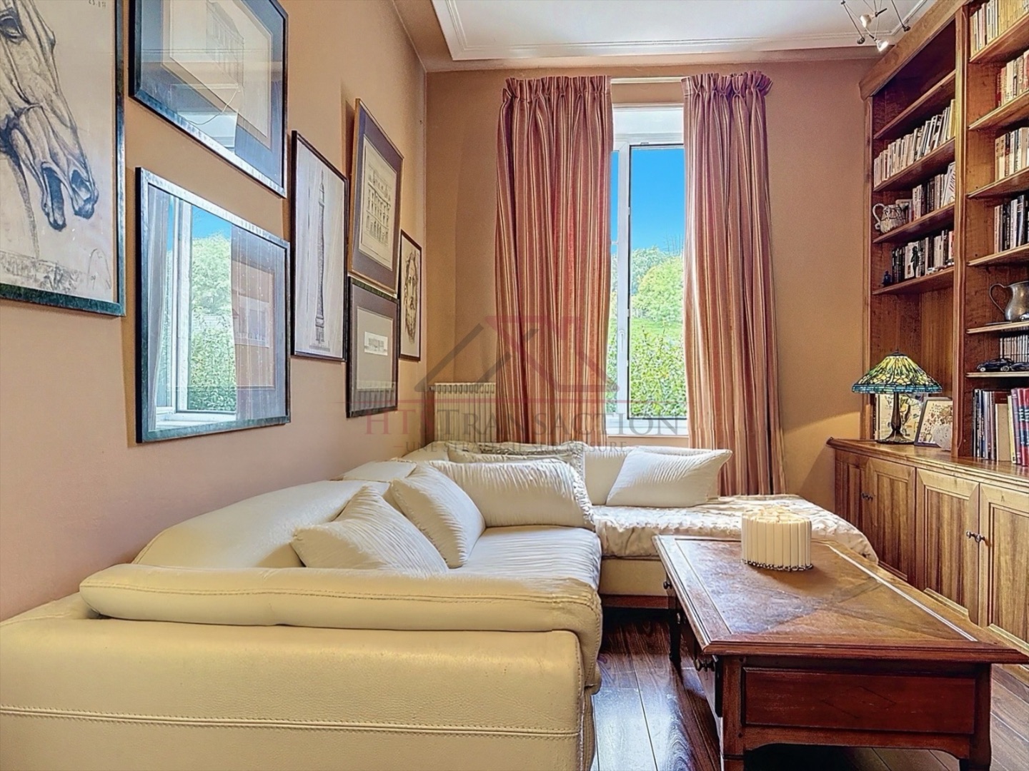 À VENDRE – MAISON DE CARACTÈRE – 350 m² – TERRAIN 1 114 m² 