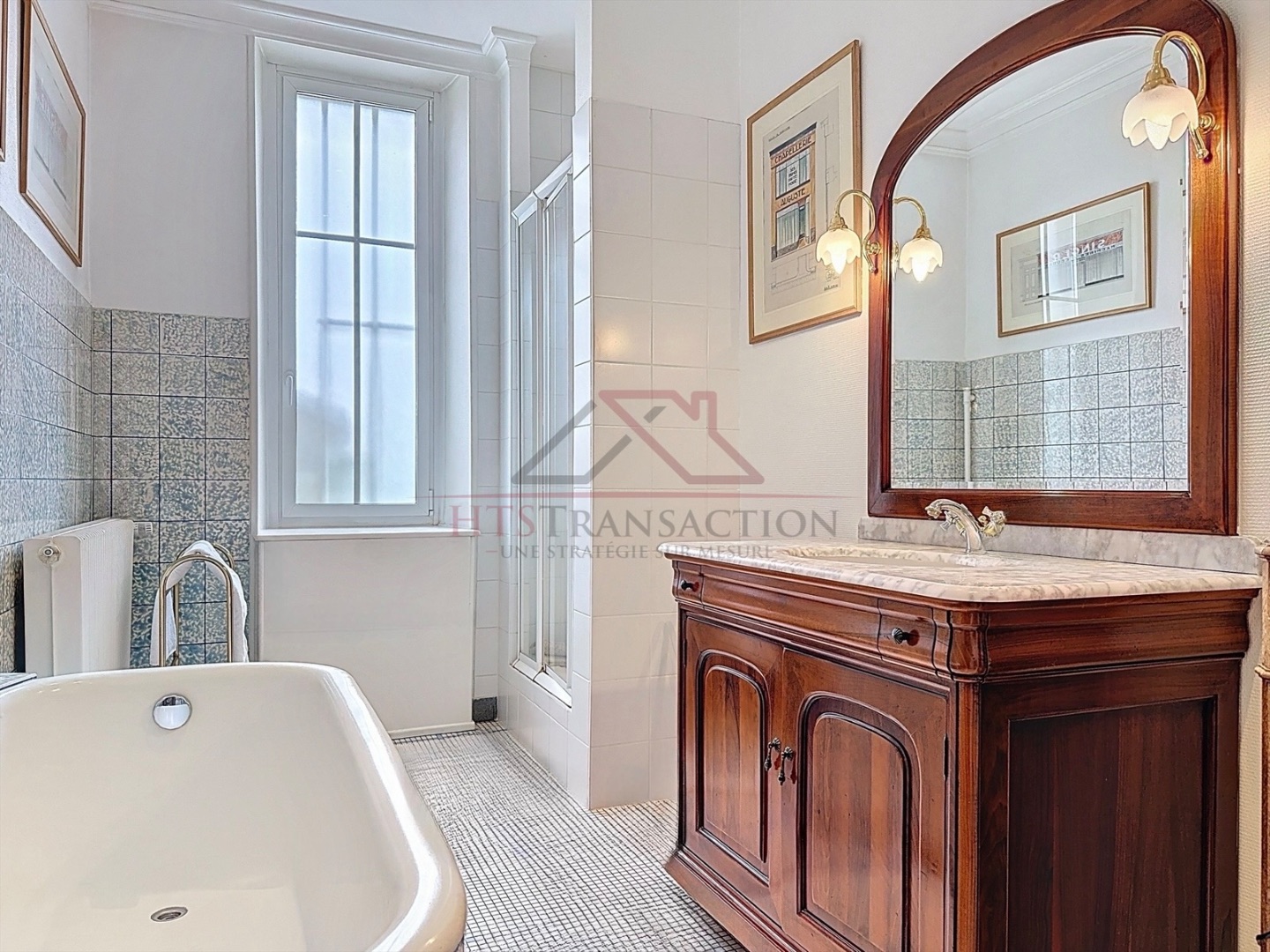 À VENDRE – MAISON DE CARACTÈRE – 350 m² – TERRAIN 1 114 m² 