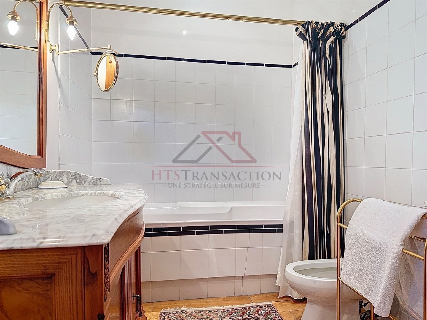 À VENDRE – MAISON DE CARACTÈRE – 350 m² – TERRAIN 1 114 m² 