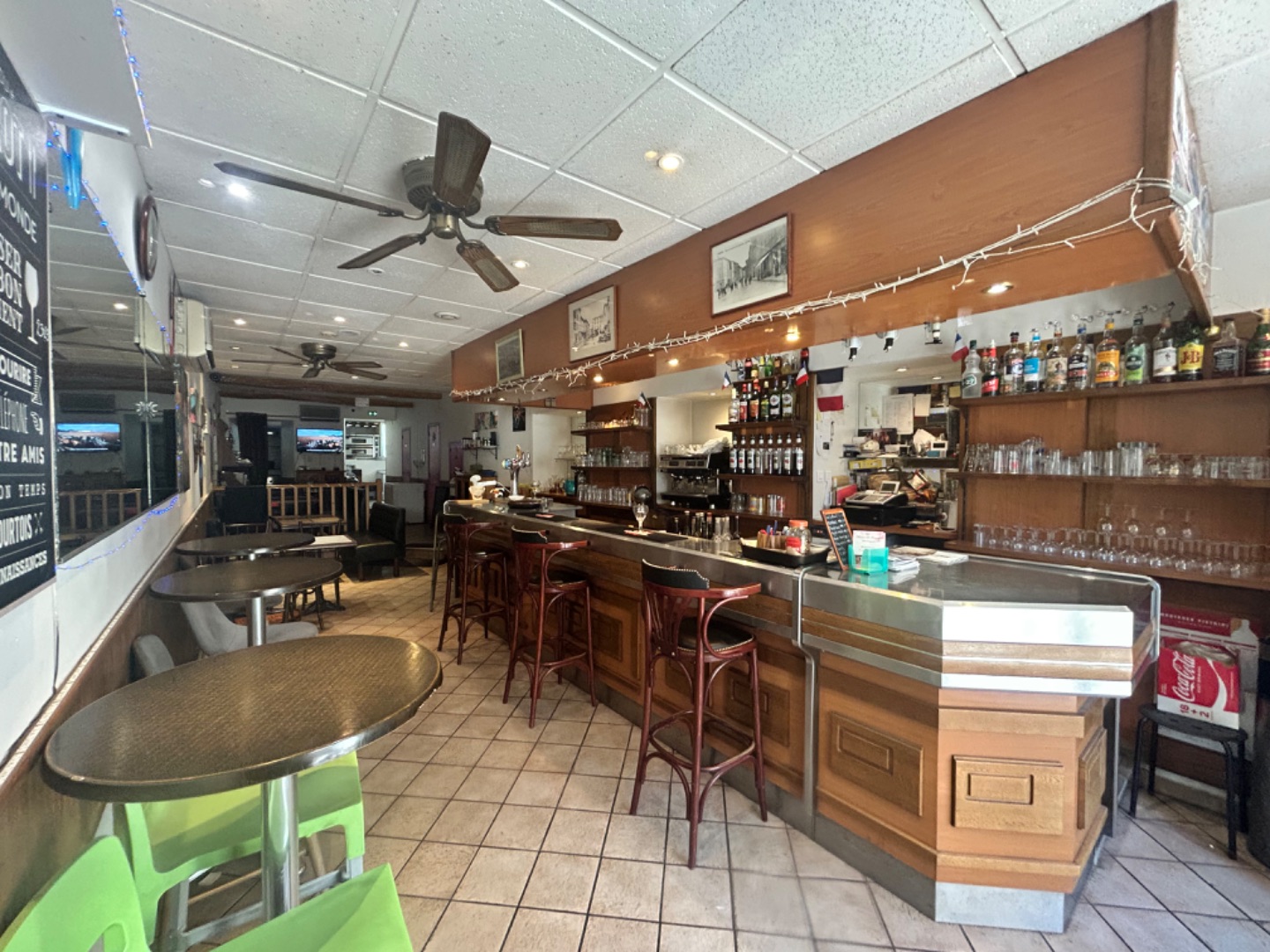 Café - Restaurant à vendre  - 73m2 - Trans-en-provence (83720)