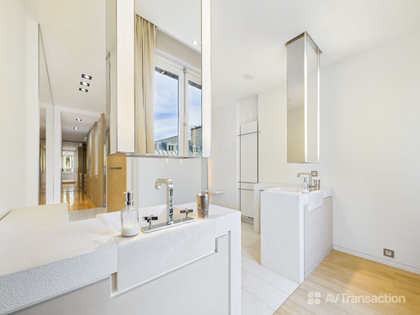 Penthouse d’exception – Paris 8e – Duplex signé Wilmotte