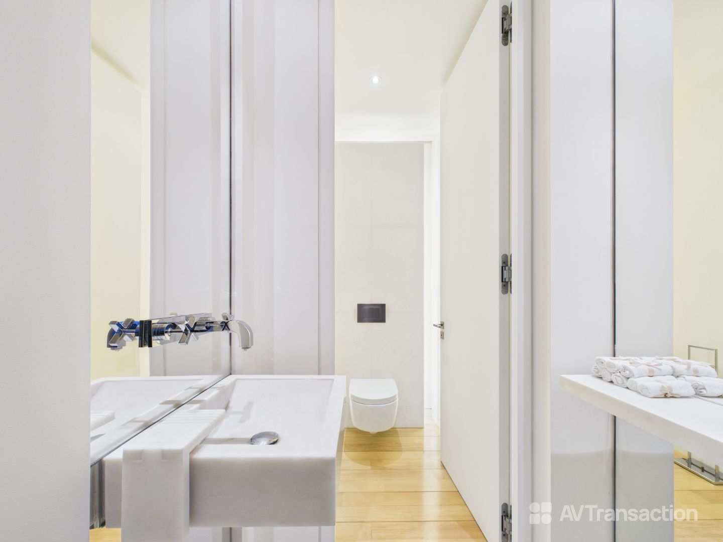 Penthouse d’exception – Paris 8e – Duplex signé Wilmotte