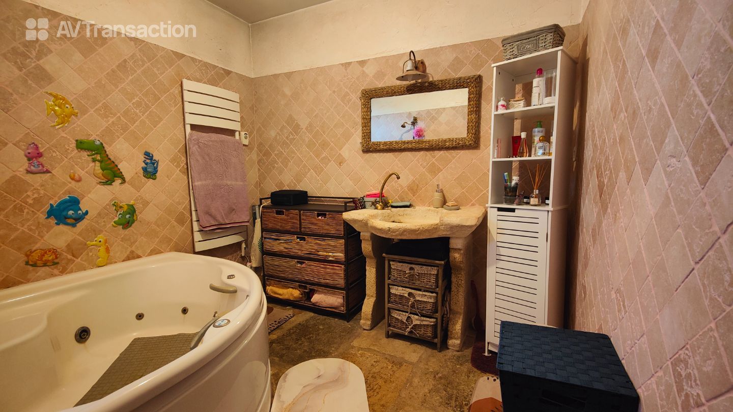 Domaine à vendre  - 9 pièce(s) - 482m2 - Beauvoisin (30640)