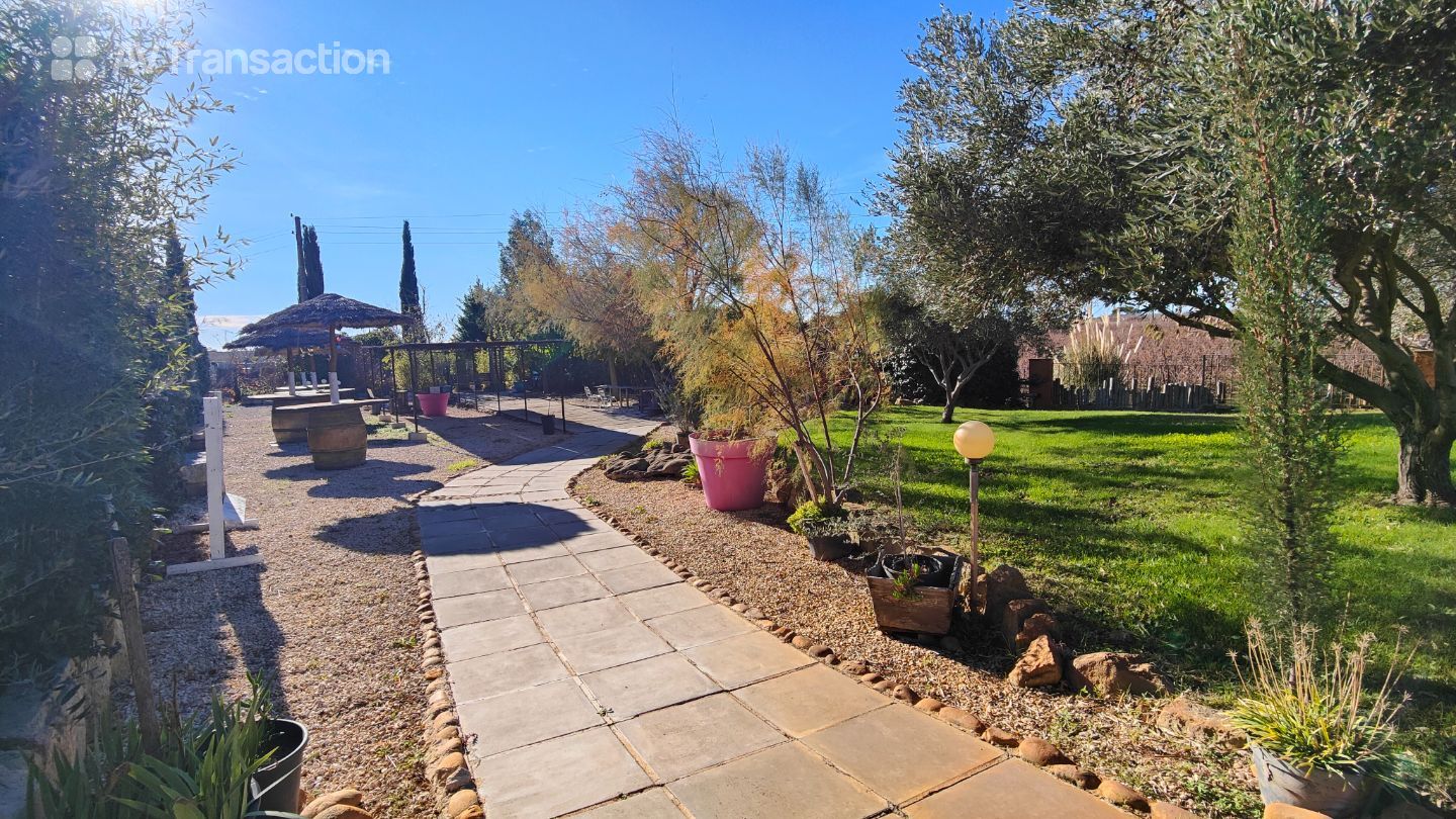 Domaine à vendre  - 9 pièce(s) - 482m2 - Beauvoisin (30640)