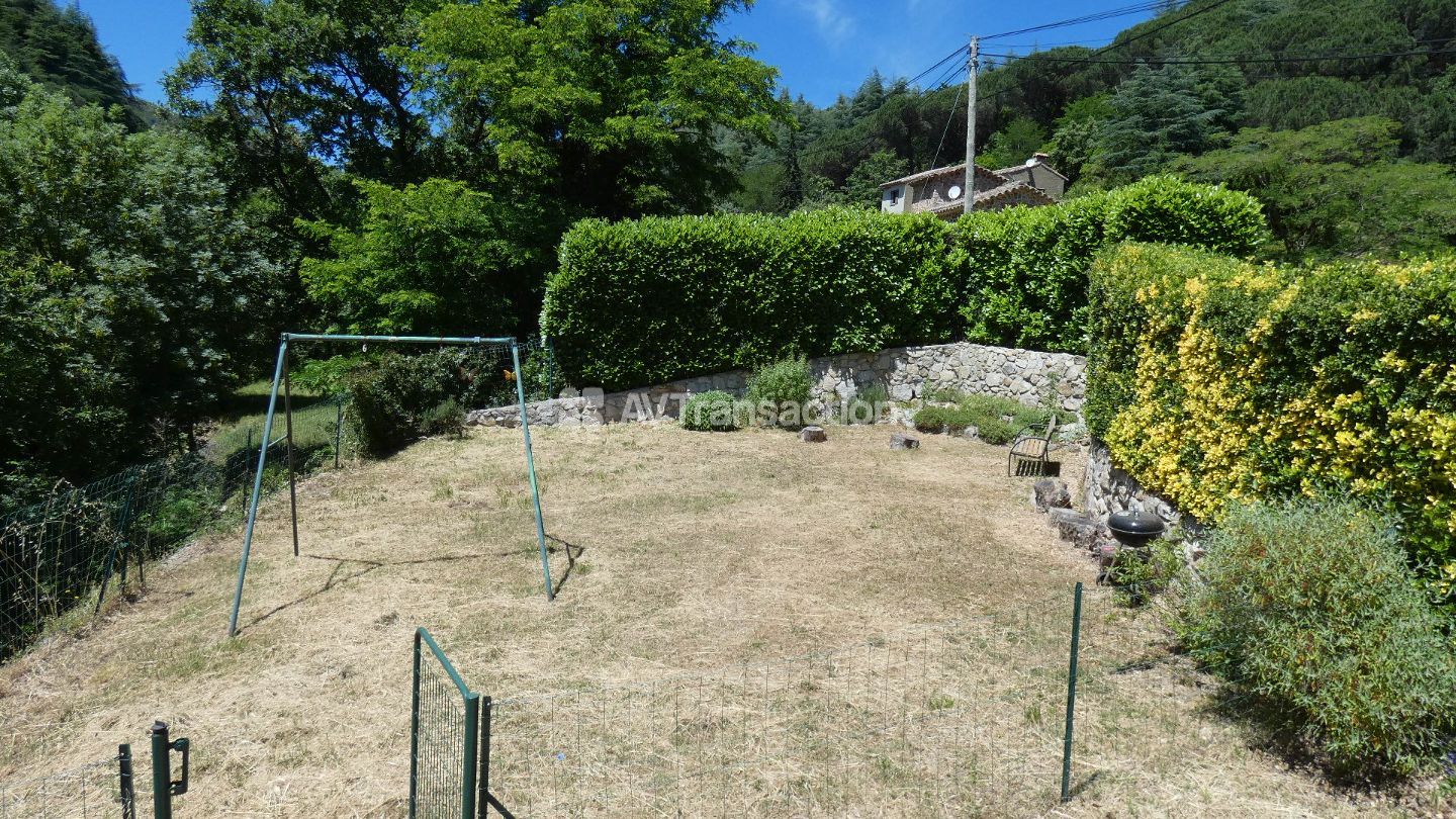Villa à vendre  - 7 pièce(s) - 139m2 - Soudorgues (30460)